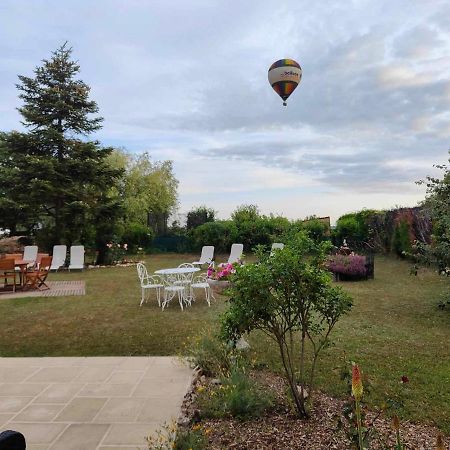 La Maison Genevier - Chambre Doreline Montreuil-en-Touraine Kültér fotó